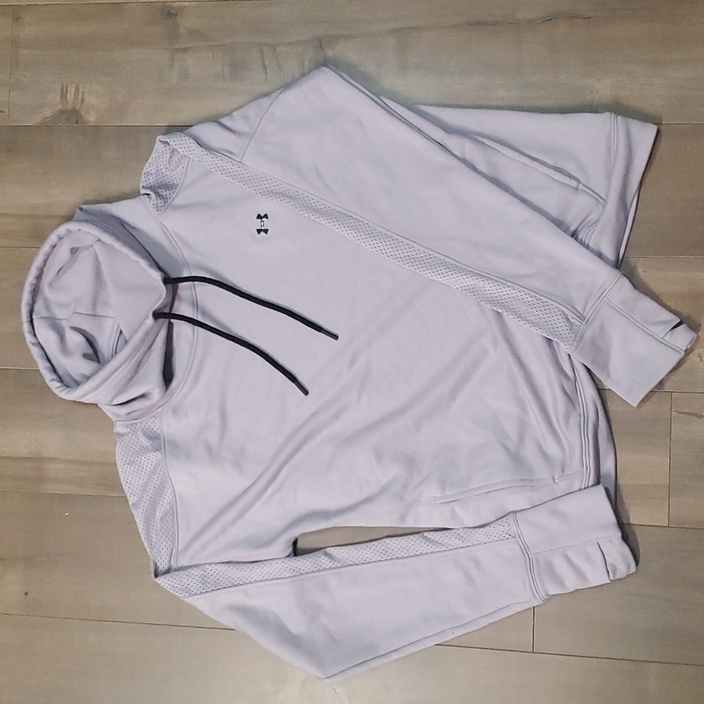 Under Armour Sweatshirt